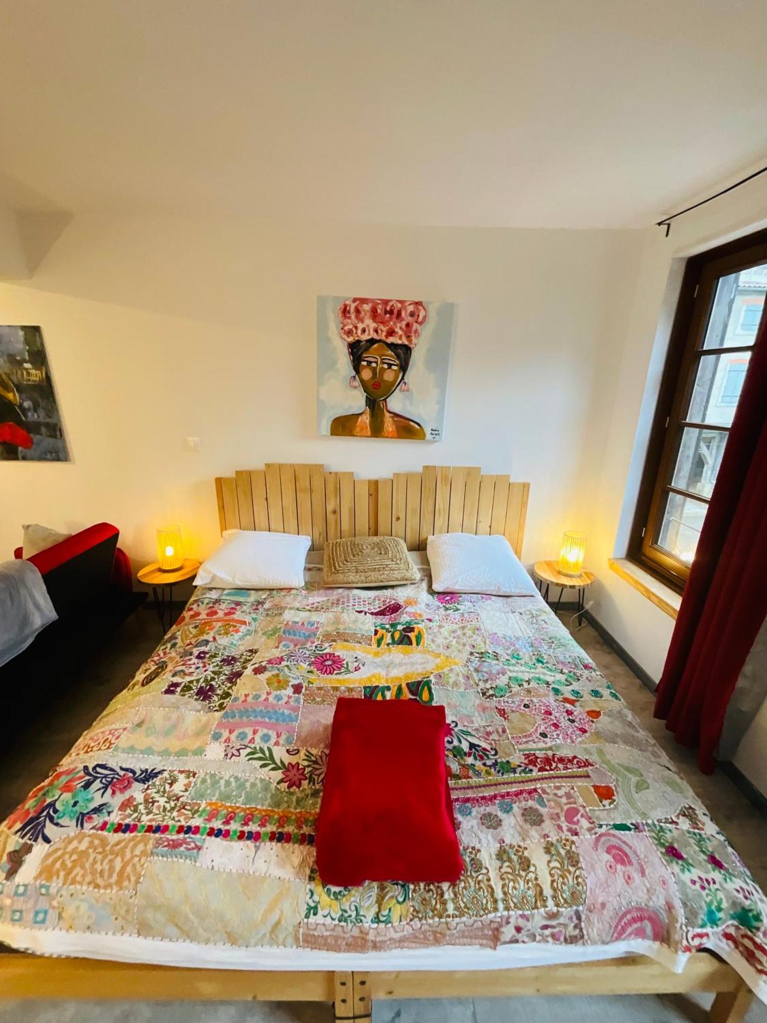 Hote Labyrinthe Sur La Place Chambres D, Hotes , Calme ,Netflix เมียร์พัวซ์ ภายนอก รูปภาพ